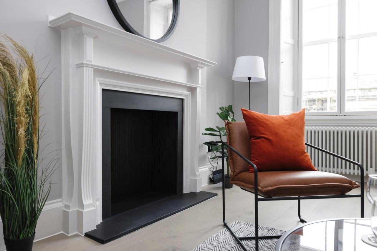Joivy Luxurious Apt On Notable George Street 爱丁堡 外观 照片