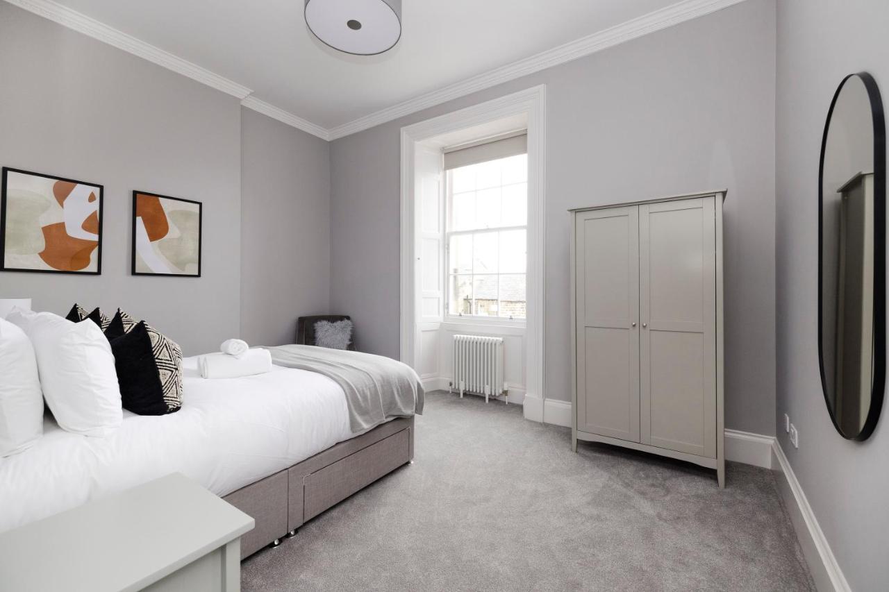 Joivy Luxurious Apt On Notable George Street 爱丁堡 外观 照片