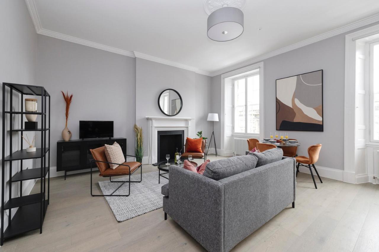 Joivy Luxurious Apt On Notable George Street 爱丁堡 外观 照片